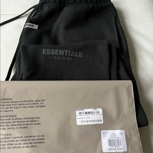 Fear of God Essentials x SSENSE  Sweatpants Black - Size XXL - EUC